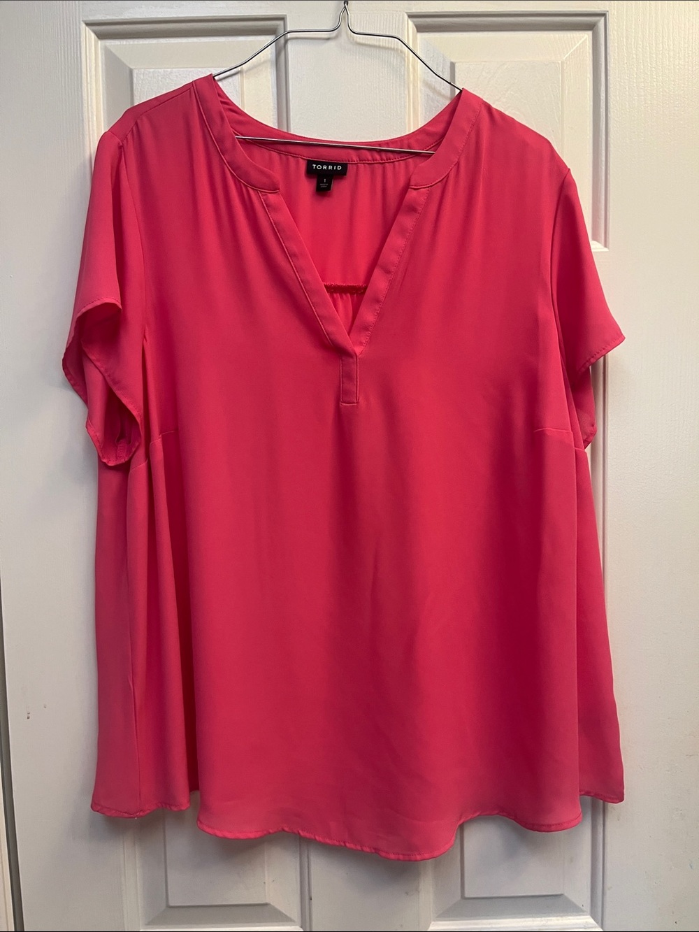 torrid Hot Pink V-Neck Short Sleeve Blouse 1 XXL NWOT